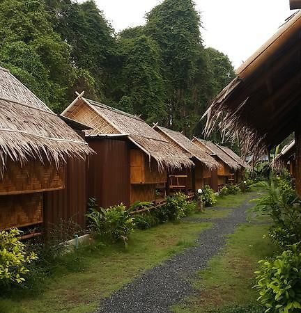Phuhaya Bamboo Bungalows Koh Lanta Bagian luar foto