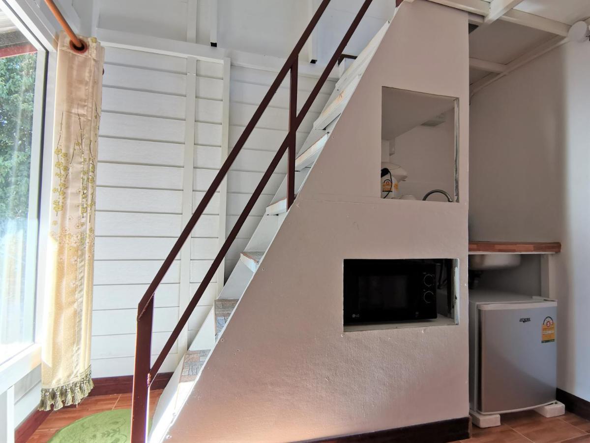 Phuhaya Bamboo Bungalows Koh Lanta Bagian luar foto