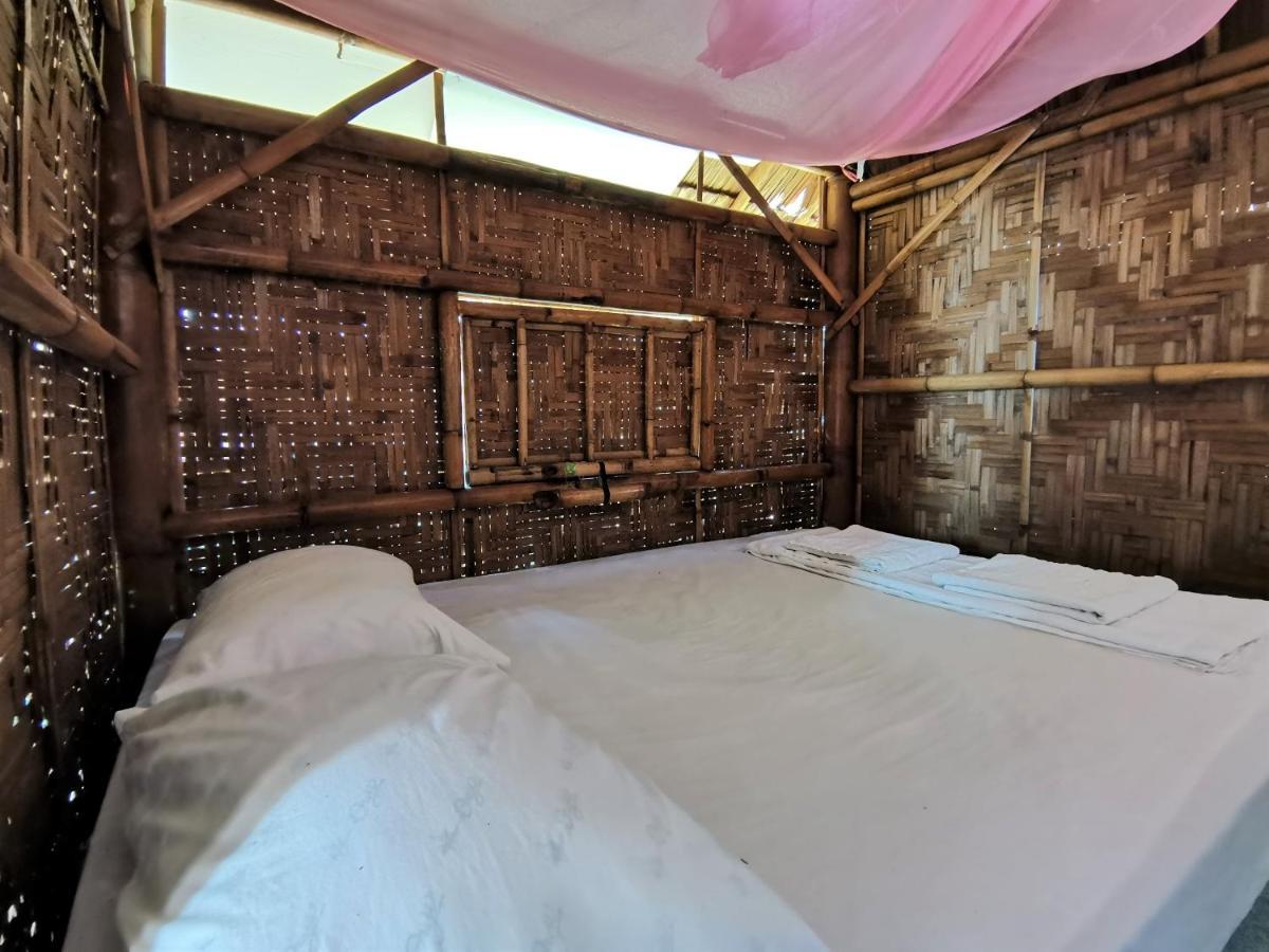 Phuhaya Bamboo Bungalows Koh Lanta Bagian luar foto