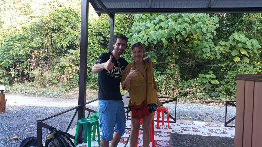 Phuhaya Bamboo Bungalows Koh Lanta Bagian luar foto