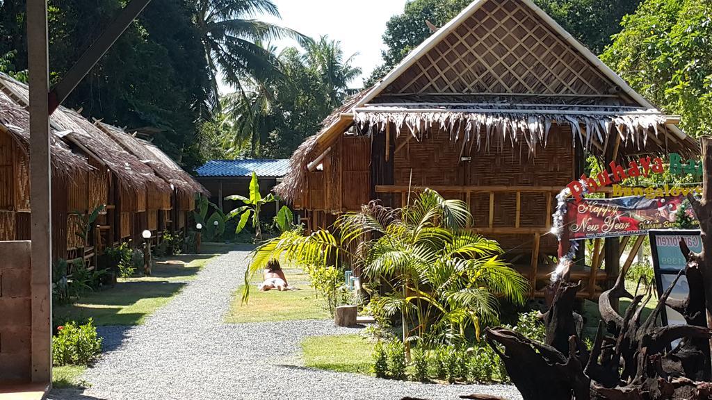 Phuhaya Bamboo Bungalows Koh Lanta Bagian luar foto
